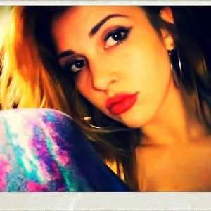 Meet your Posher, Desiree